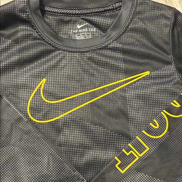 Nike Black and Yellow Dri-FIT Long Sleeve - Picture 3 of 13